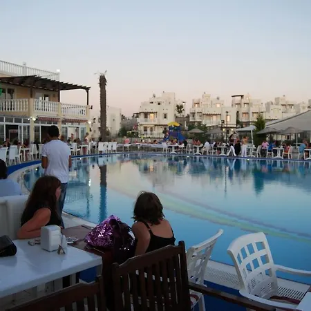 Evoteli Group Turquoise 2+1 Cara Deniz Manzarali Daire *